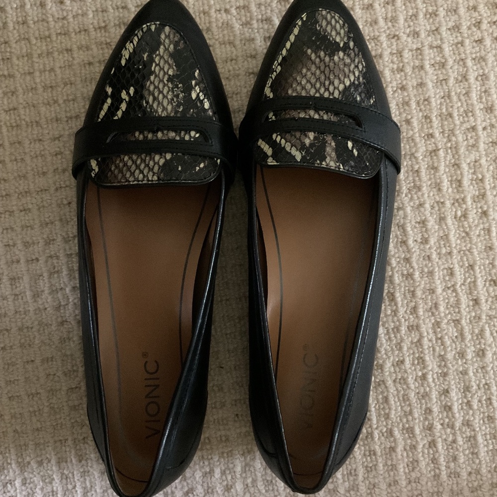Bionic flats with print